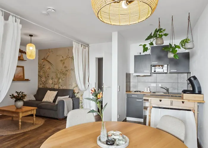 Barrierefrei - Privatparkplatz - Zentral Im Grünen Magdeburg